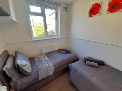 Bedroom Two 2 - 800, 600