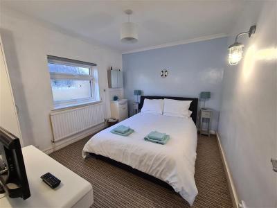 P2138 bedroom 2 2 - 800, 600
